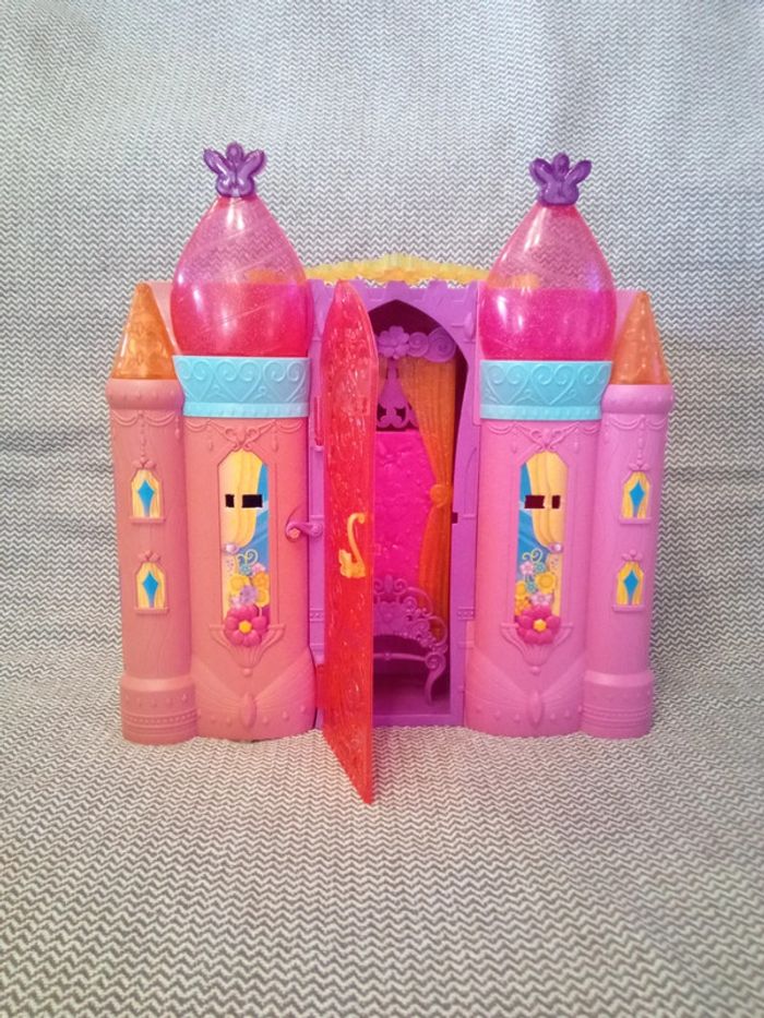 Le Château magique de Barbie - Barbie - photo numéro 4