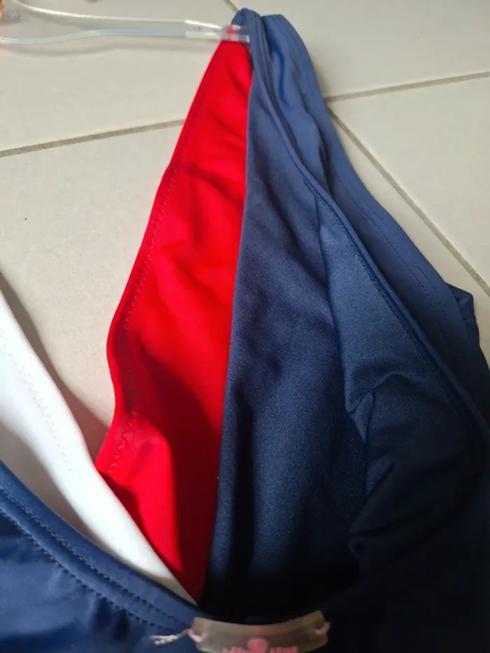 Maillot de bain une pièce femme Taille 40 neuf - photo numéro 4
