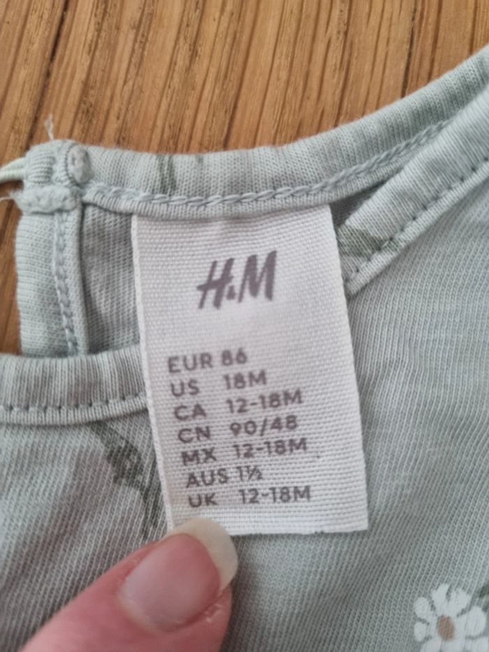 Robe H&m 86 - photo numéro 2