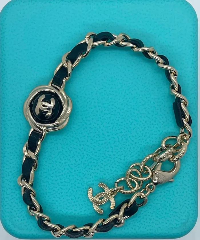 Bracelet doré entrelacé - photo numéro 2