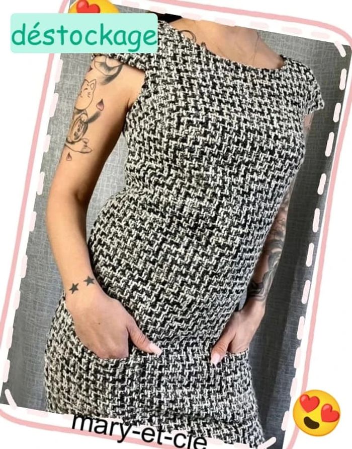 SOLDÉ - Robe tweed taille M - Benetton