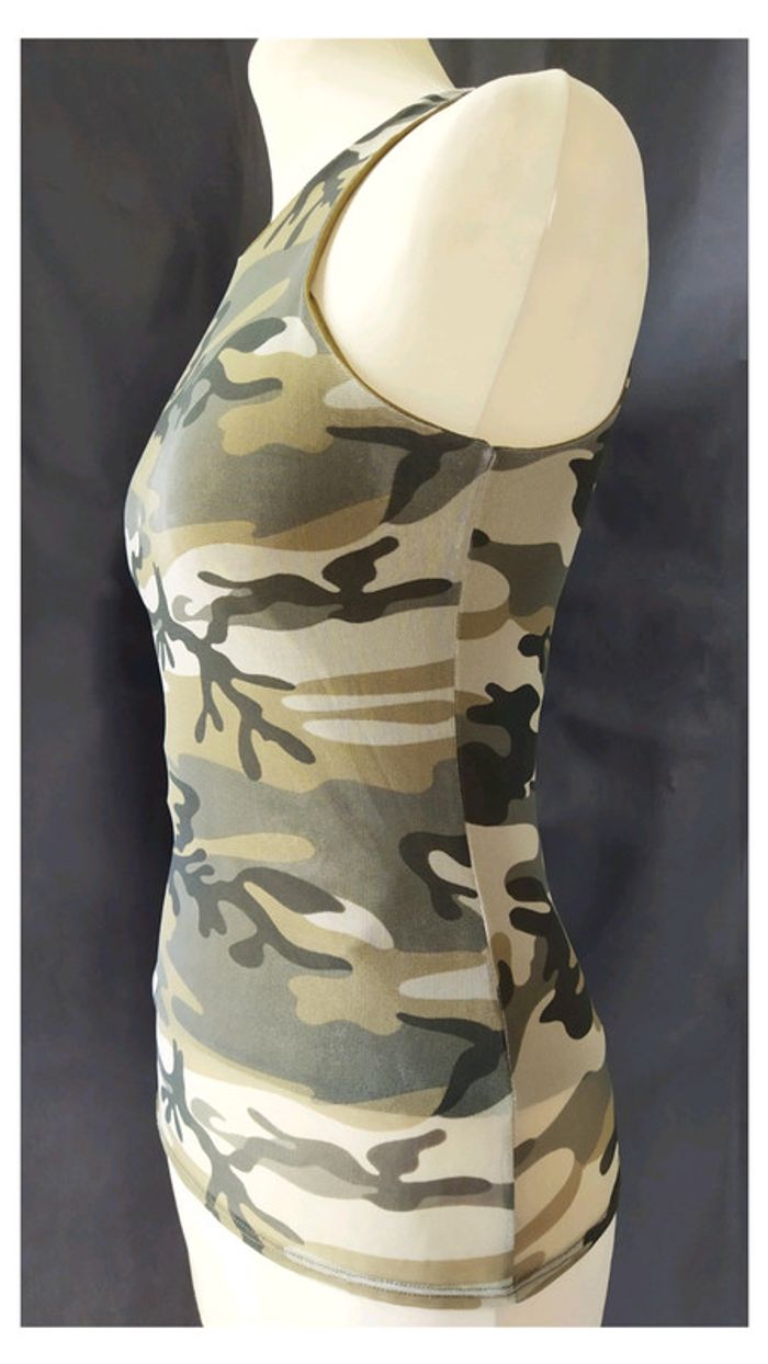Top camouflage Zara taille S - photo numéro 2