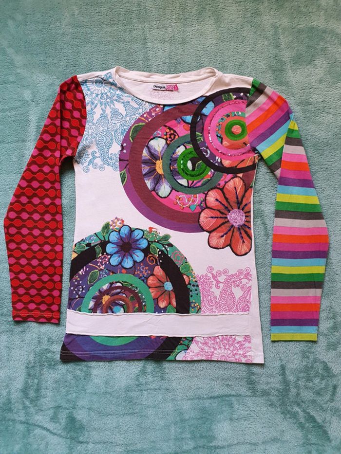 Tres beau tee-shirt 13.14 ans