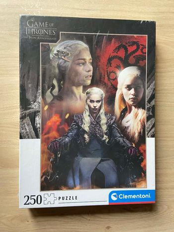 Puzzle clementoni 250 pièces Game of Thrones
Neuf sous blister