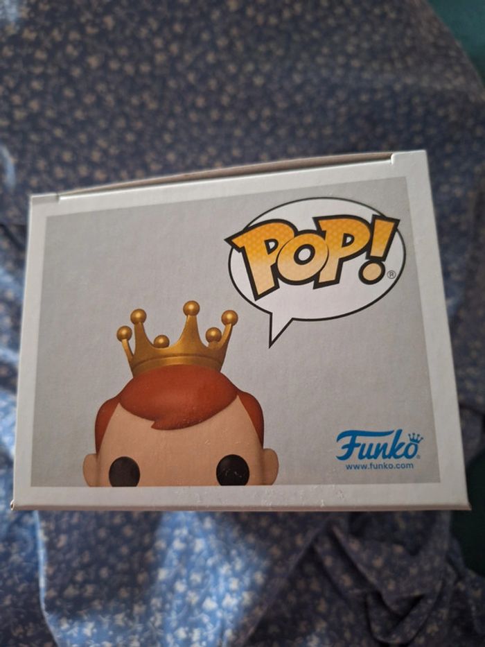Funko pop peter pan freddy funko sa hook - photo numéro 4