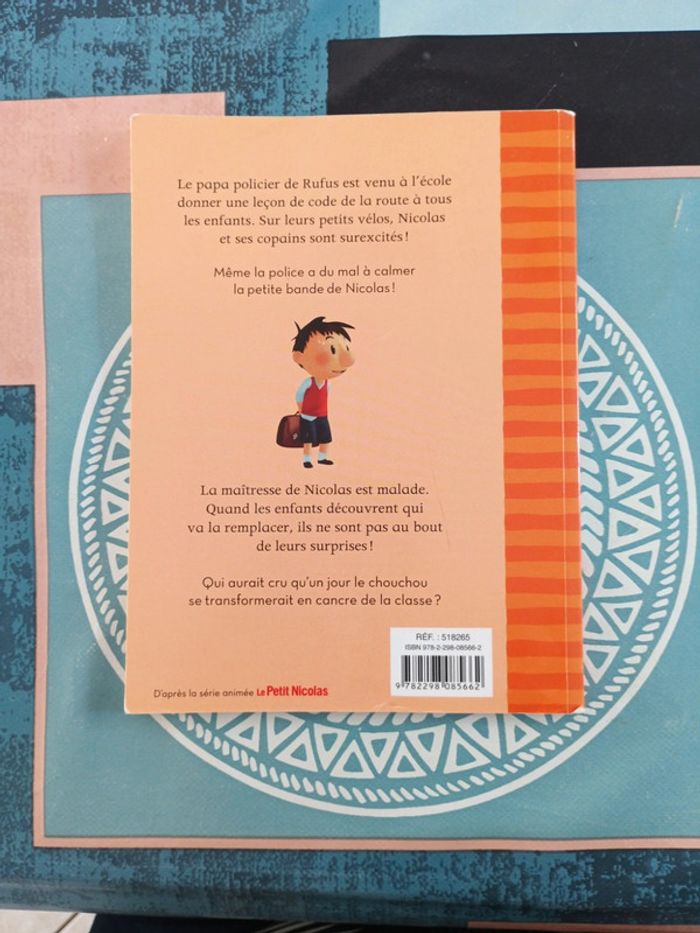 Livre Le petit Nicolas La leçon de code et Le chouchou a la poisse - photo numéro 2