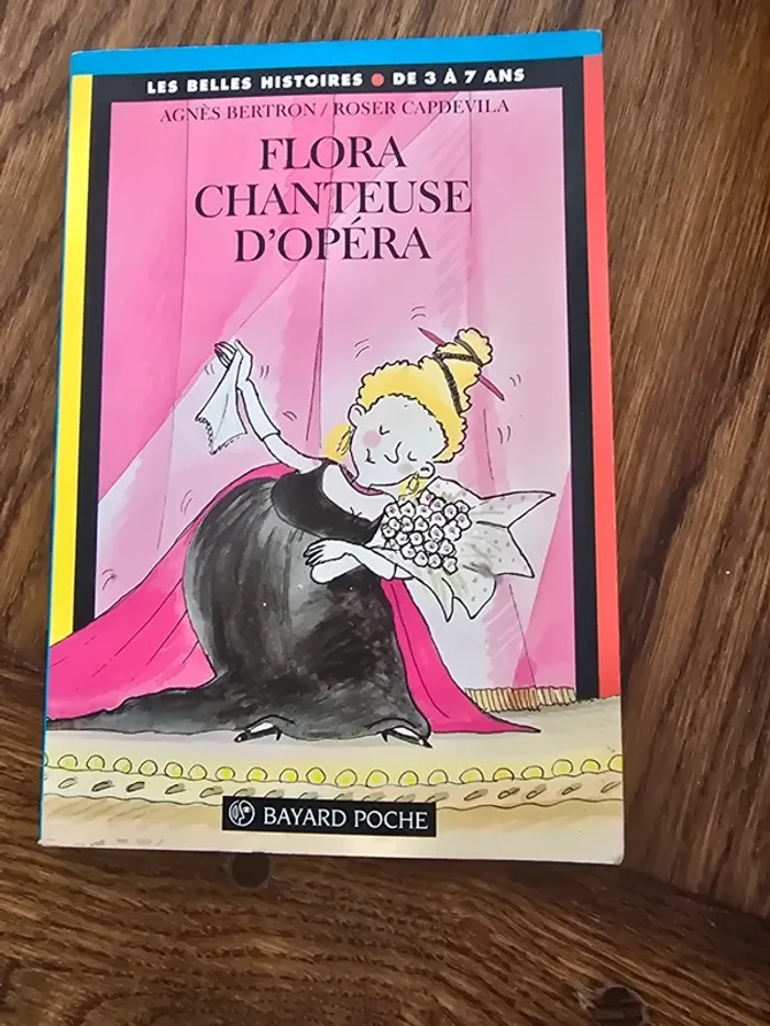 Flora chanteuse d'opéra