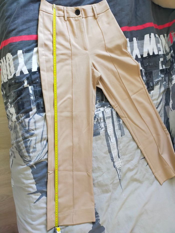 Pantalon femme 36 couleur beige/camel coupe droite taille haute jambes larges BERSHKA - photo numéro 7