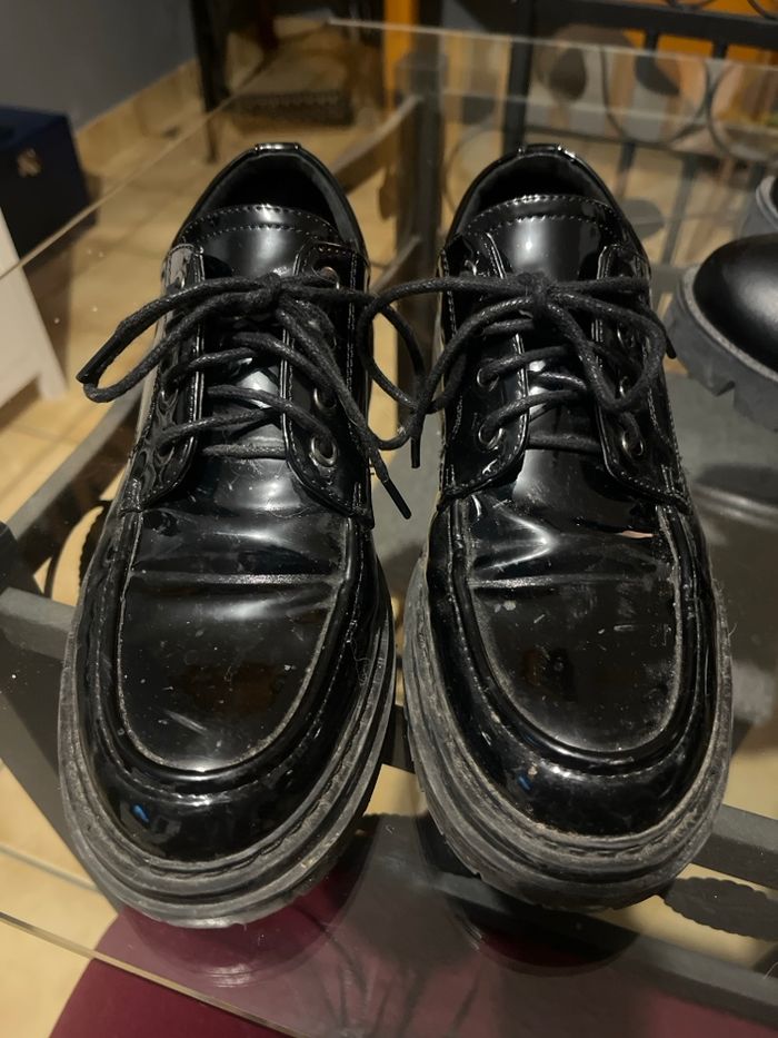 Chaussures vernies à lacets - photo numéro 2