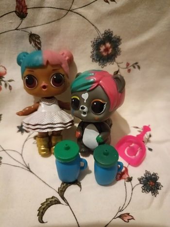 Lot de 9 Figurines (+ son animal de compagie avec ses accessoires)