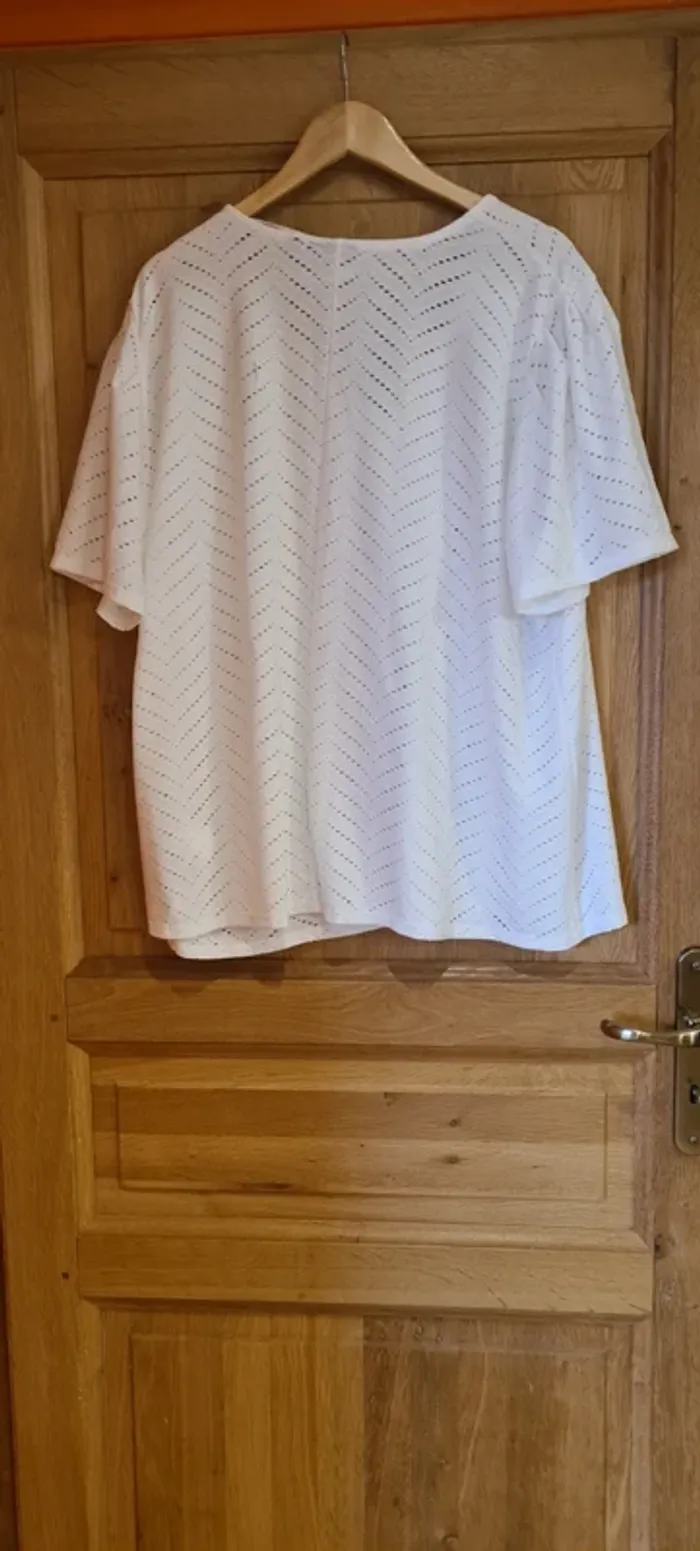 T-shirt ajouré blanc Kiabi - photo numéro 4