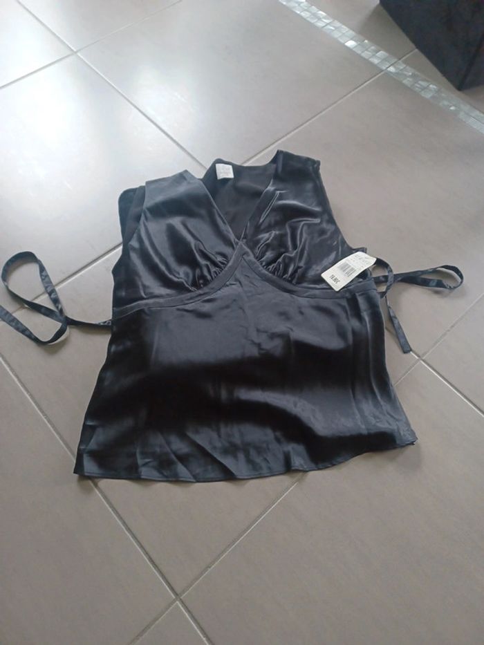Haut satinée femme