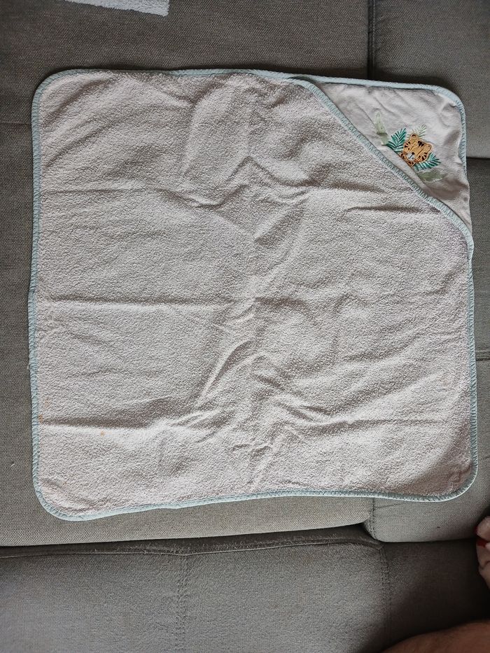 Lot 2 serviettes de bain bébé - photo numéro 2
