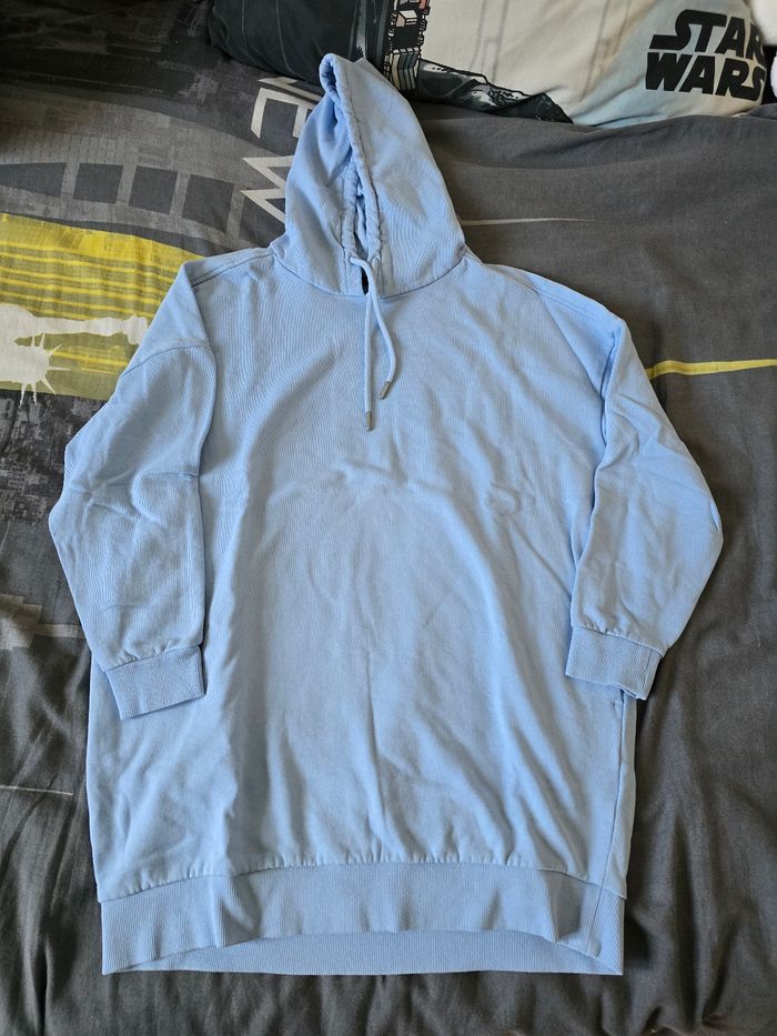 Sweat long à capuche