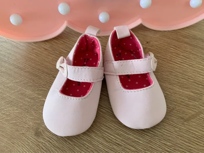 Chaussures rose bébé - photo numéro 3