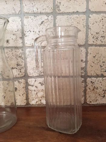 Différents pichets carafes