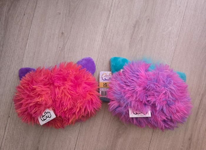 Lot de 2 peluches furby neuves - photo numéro 4