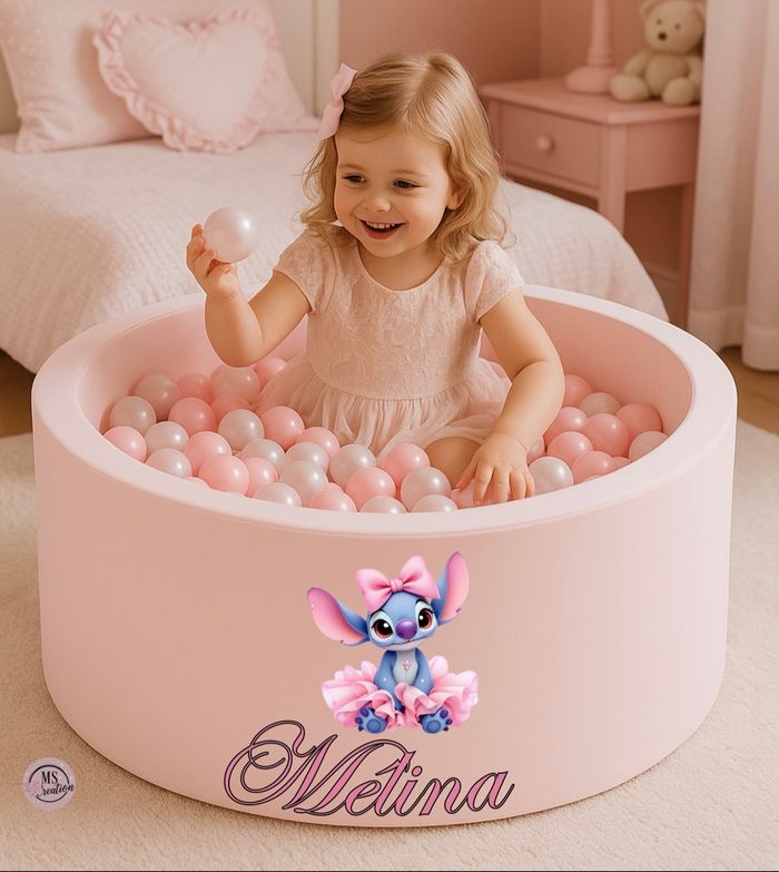 Piscine à balles personnalisée