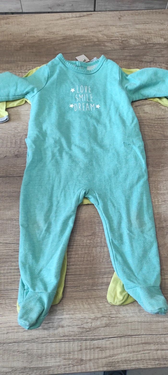 Lot de 3 pyjamas 12 mois - photo numéro 2