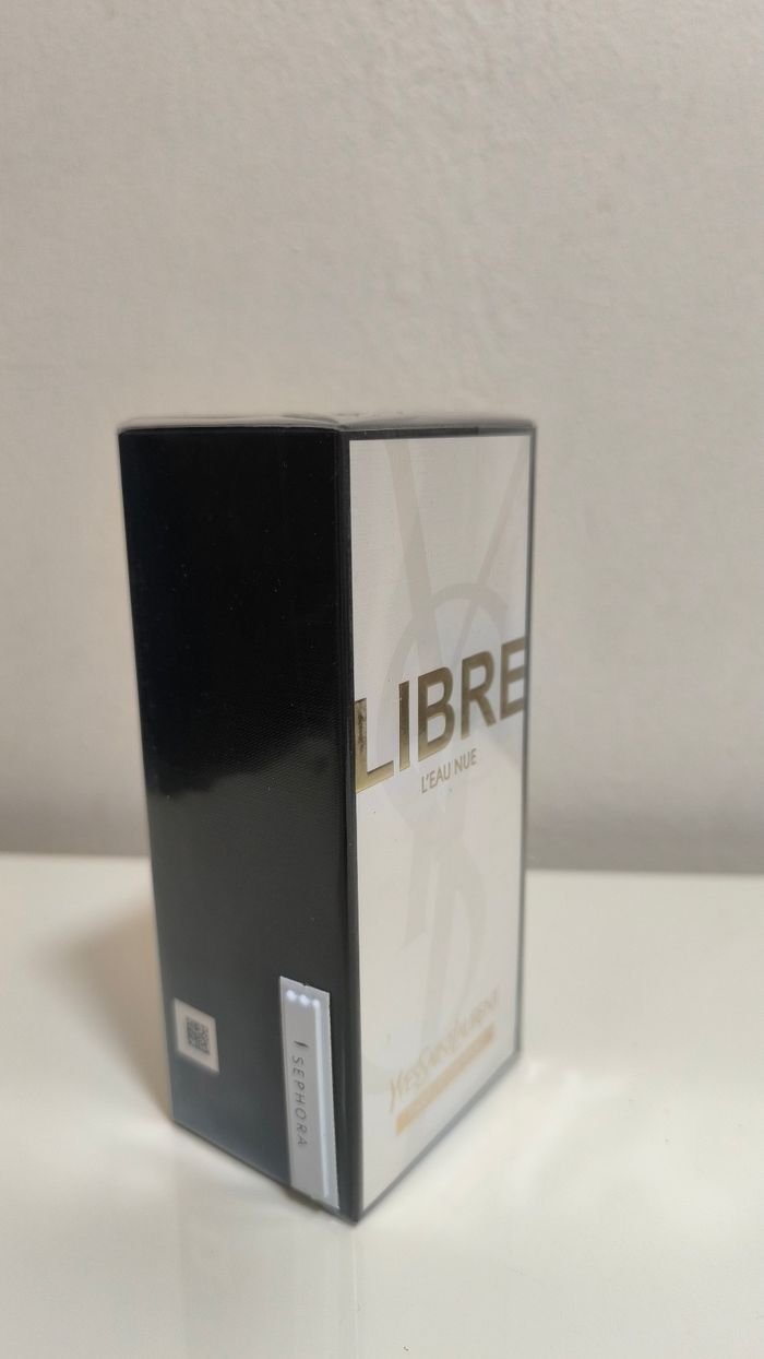Yves Saint Laurent - Libre - L'Eau Nue - Parfum de Peau 90 ml - Neuf sous blister. - photo numéro 2