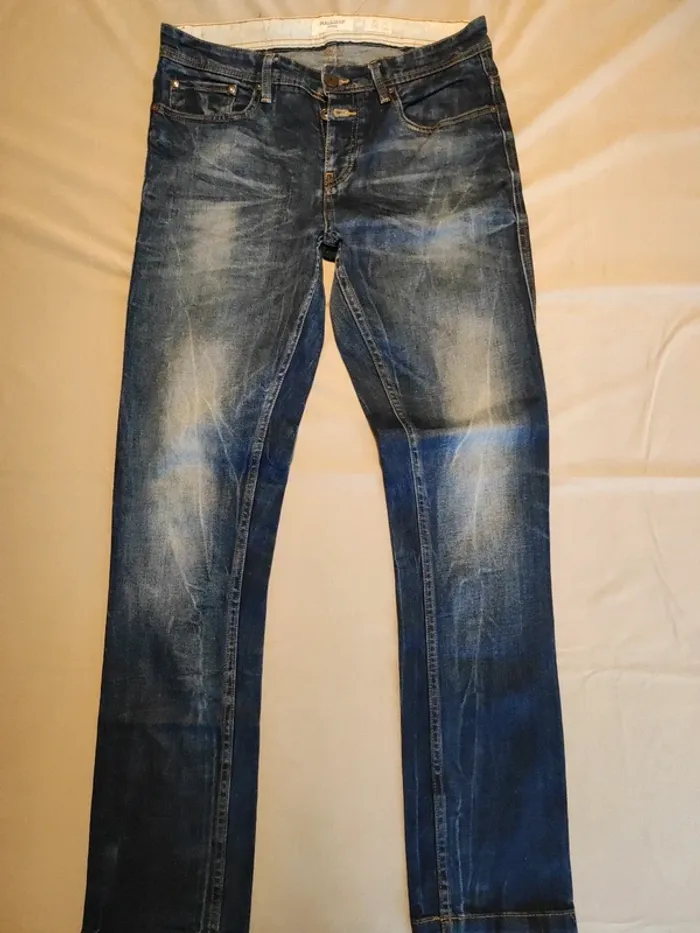 Jean Pull and Bear