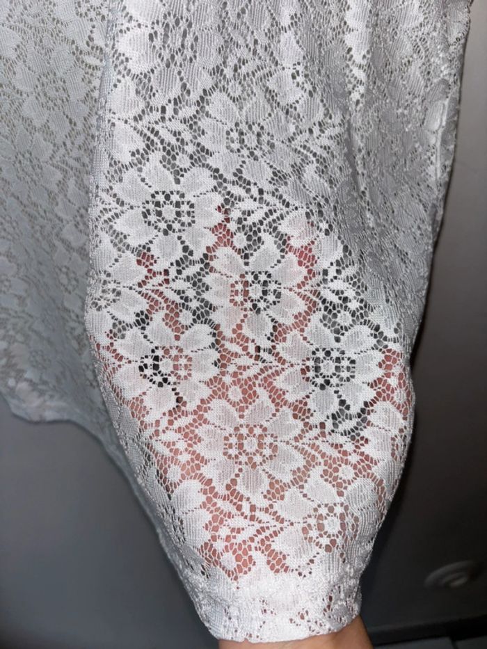 T- shirt dentelle - photo numéro 2