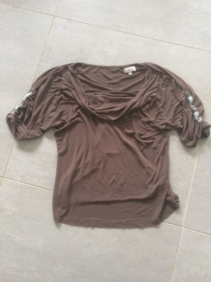 T-shirt col benitier marron taille 40
