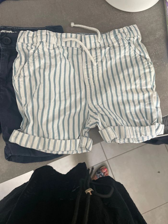 Lot de 2 short 4 ans - photo numéro 2