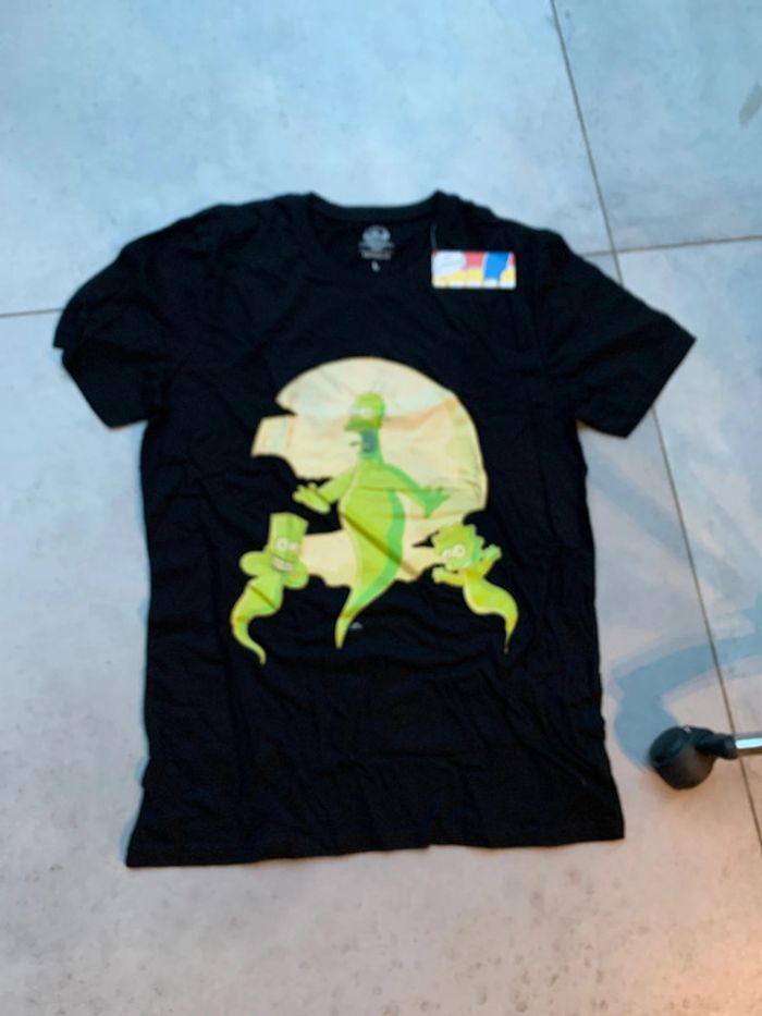 T-shirt the simpson neuf idéal cadeau