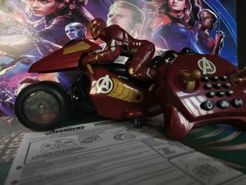 Moto radio commandé Avengers Iron Man