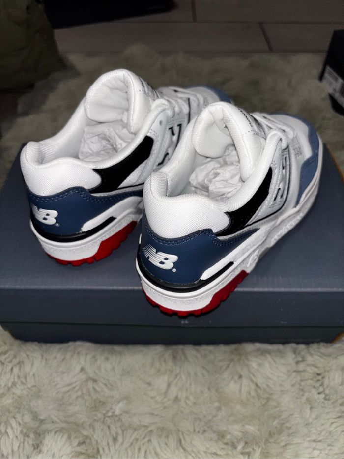 New Balance Blue Red and White - photo numéro 2