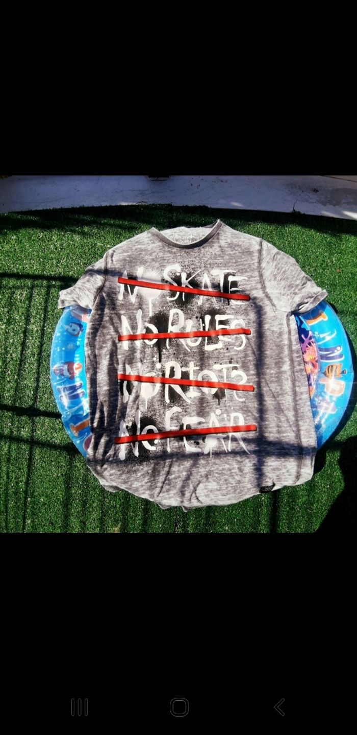 Tee shirt