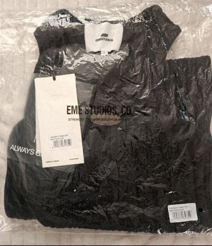 🌟Top Eme Studios Navy Tank Neuf 🌟 - photo numéro 5