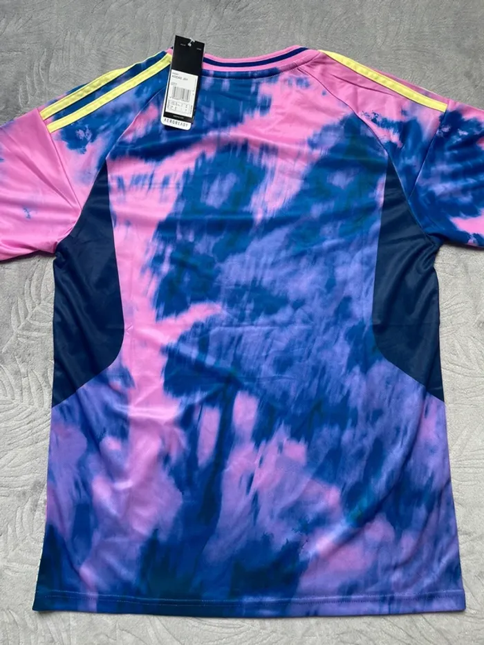 Maillot concept foot Japon bleu rose vague taille M - photo numéro 9
