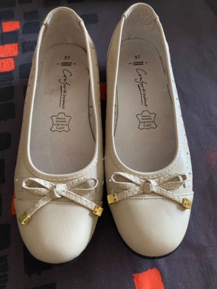 Chaussures confortissimo beiges cuir PP37