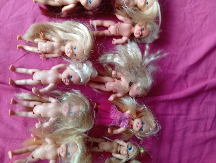 Gros lot de petite barbie - photo numéro 3