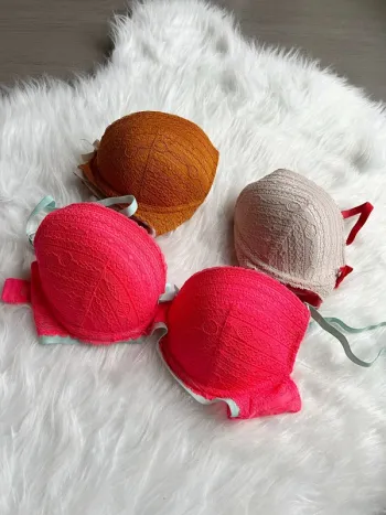 Lot de Soutien gorge 90C
