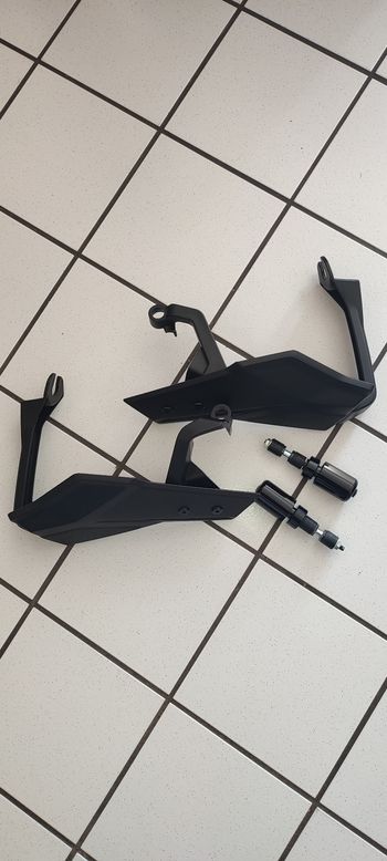 Pares mains d'origine + embout de guidon v-strom Suzuki 1050 xt 2020