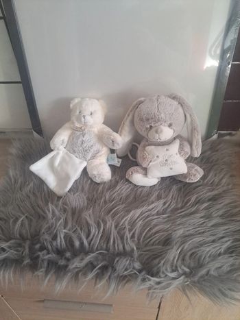 Lot de 2 doudou jamais utilisé