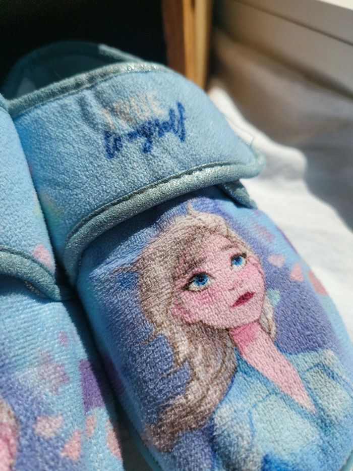 Chaussons fermés elsa reine des neiges 30 - photo numéro 2