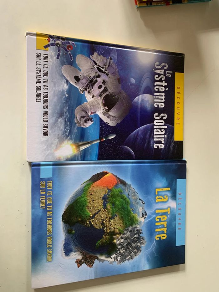 Livre système solaire et la terre
