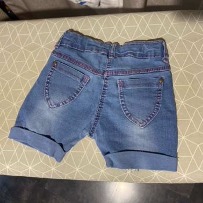 Short fille en jeans fleurs brodées 9 ans - photo numéro 2