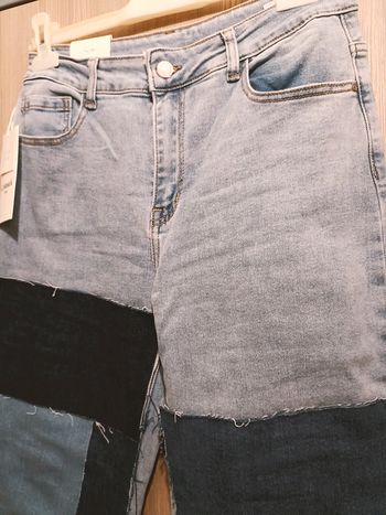 Jean neuf taille 40