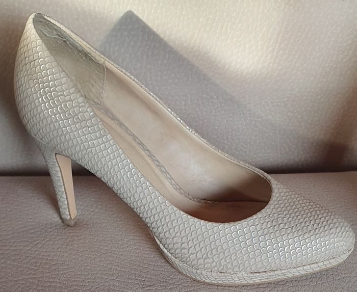 Jolies ballerines  portées  une fois pour un mariage - photo numéro 2