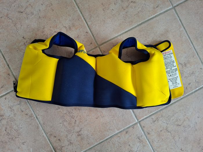 Gilet de sauvetage 12 - 24 mois 11kg à 15kg - photo numéro 3