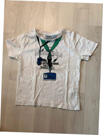 T-shirt NKY 3 ans manches courtes très bon état