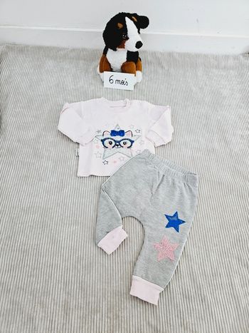 Ensemble type sweat et pantalon jogging étoiles bébé fille 6 mois