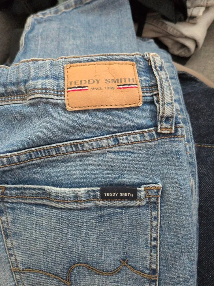 Jean Teddy Smith – Taille 34 – Denim intemporel - photo numéro 3