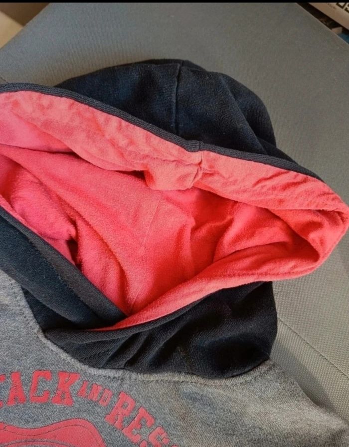 Sweat a capuche - photo numéro 6