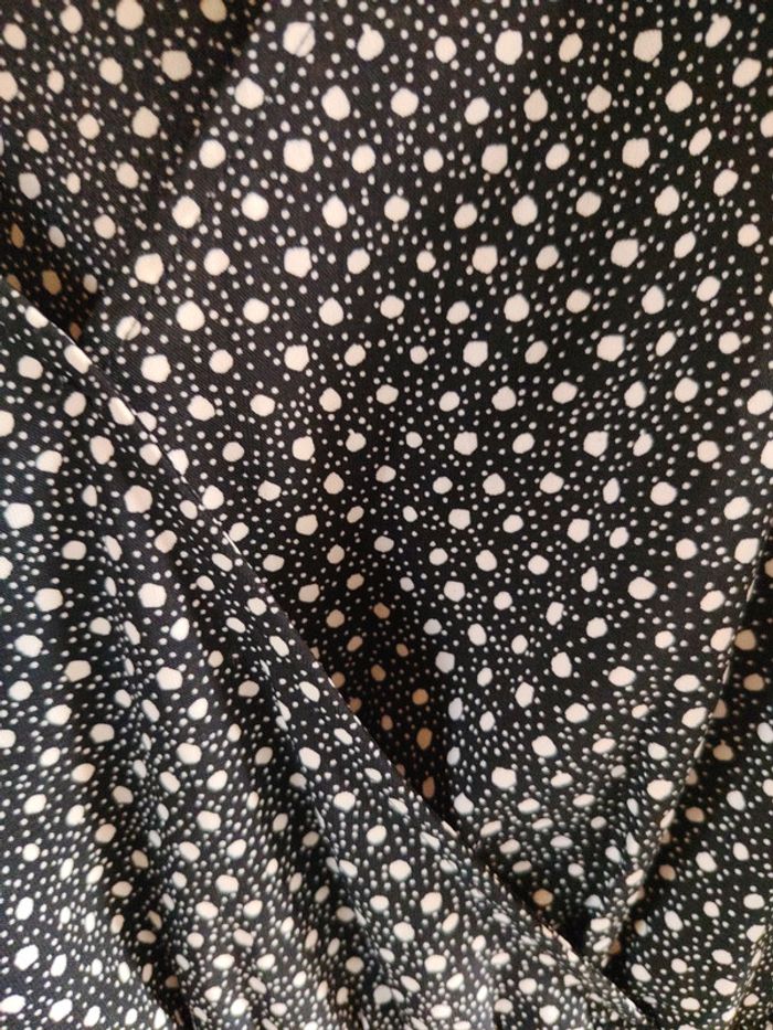 Robe noire a pois - photo numéro 3